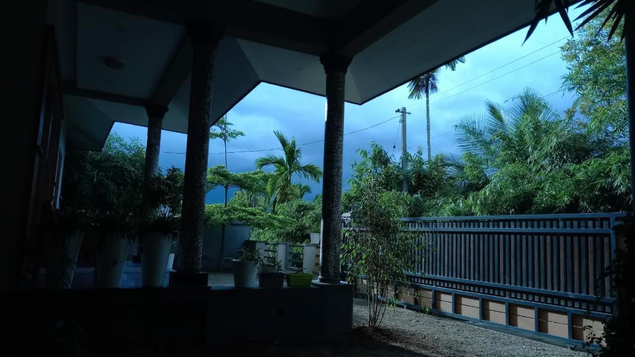 Valentine Holidays Sultan Bathery Bagian luar foto